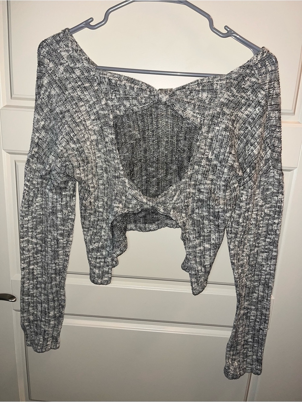 Y2K Wet Seal Cropped Sweater with Open Back & Bows